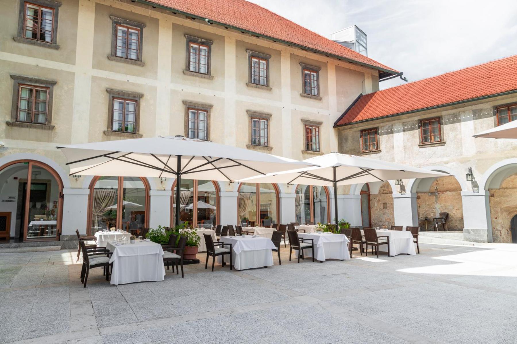 Hotel Grad Otocec - Relais Chateaux Esterno foto